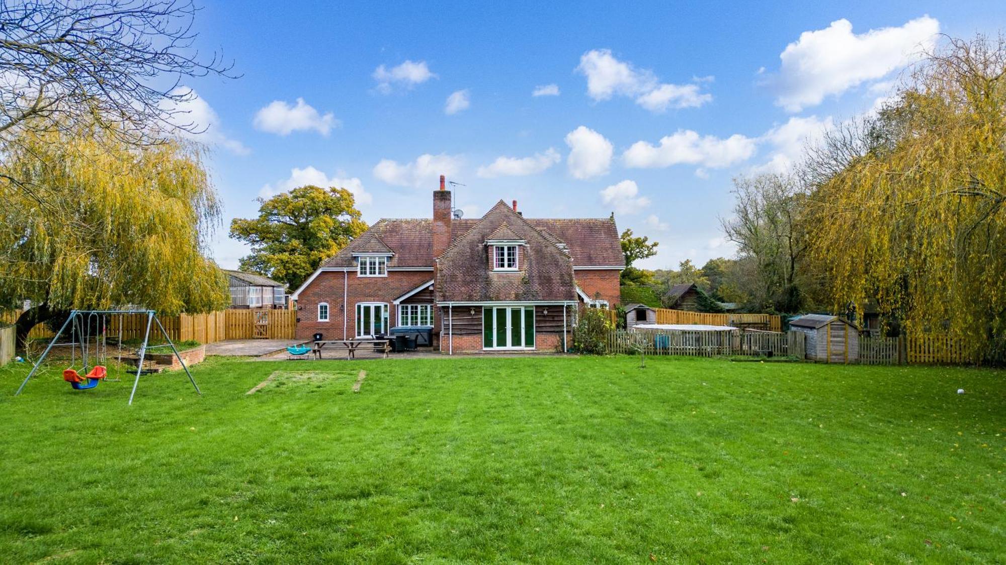 Langford Farmhouse - New Forest National Park Luxury 4Bd, Hot Tub, Cinema, 10 Acres Bartley エクステリア 写真